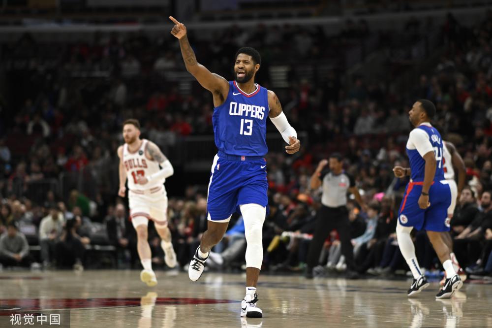 上更突出 上更突出