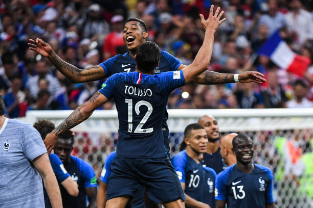 足球不仅是 足球不仅是